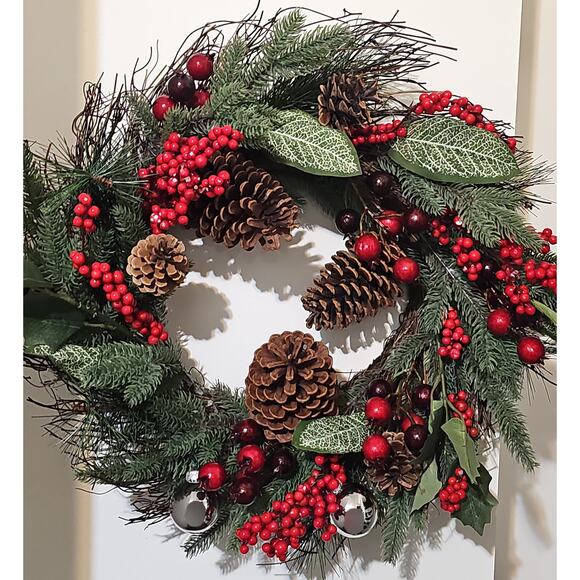 Traditional Christmas Wreath Artificial Ralph Lauren Front Door Pinecone Berries - Picture 13 of 15